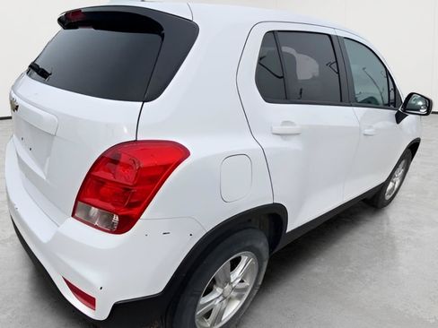 Used 2021 Chevrolet Trax LS w/ Tint and Cruise Package FWD image 2