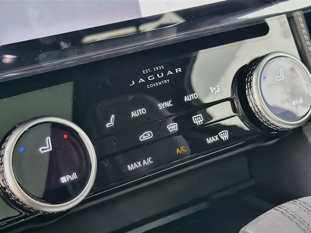 New 2026 Jaguar F-PACE R-Dynamic S AWD/4WD image 21