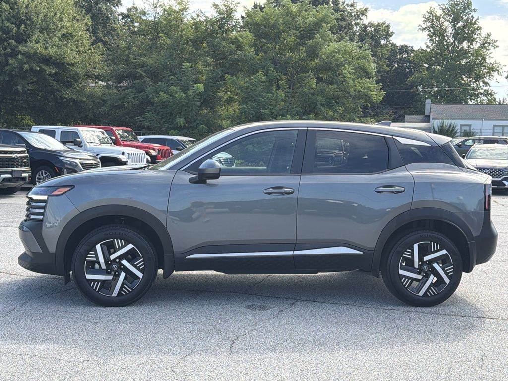 Used 2025 Nissan Kicks SV FWD image 17