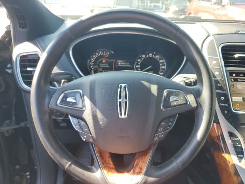 Used 2017 Lincoln MKX Reserve image 19