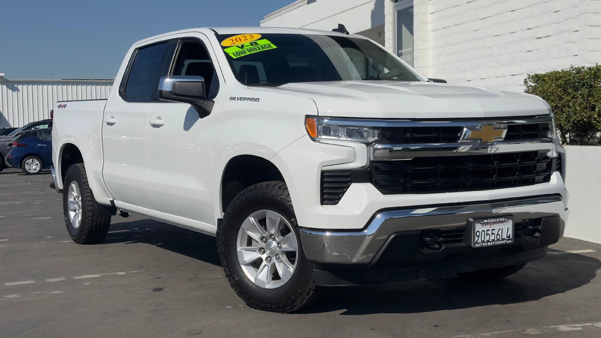 Used 2023 Chevrolet Silverado 1500 LT w/ Work Truck Package AWD/4WD image 1
