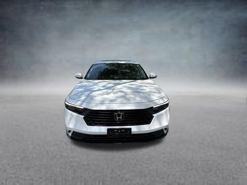 Used 2024 Honda Accord EX-L image 2
