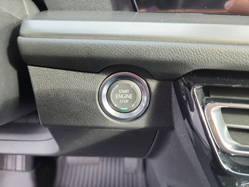 New 2026 Chevrolet Traverse LT w/ Midnight/Sport Edition image 29