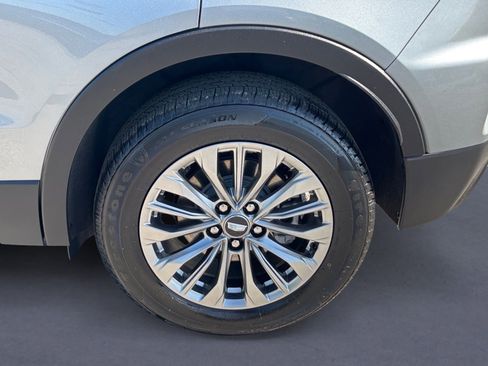Used 2024 Cadillac XT4 Premium Luxury FWD image 13