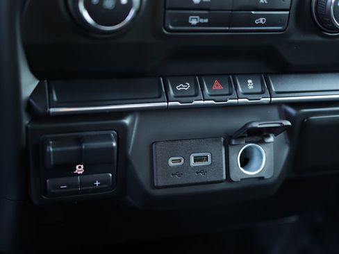 Used 2021 Chevrolet Silverado 1500 W/T w/ WT Value Package image 17