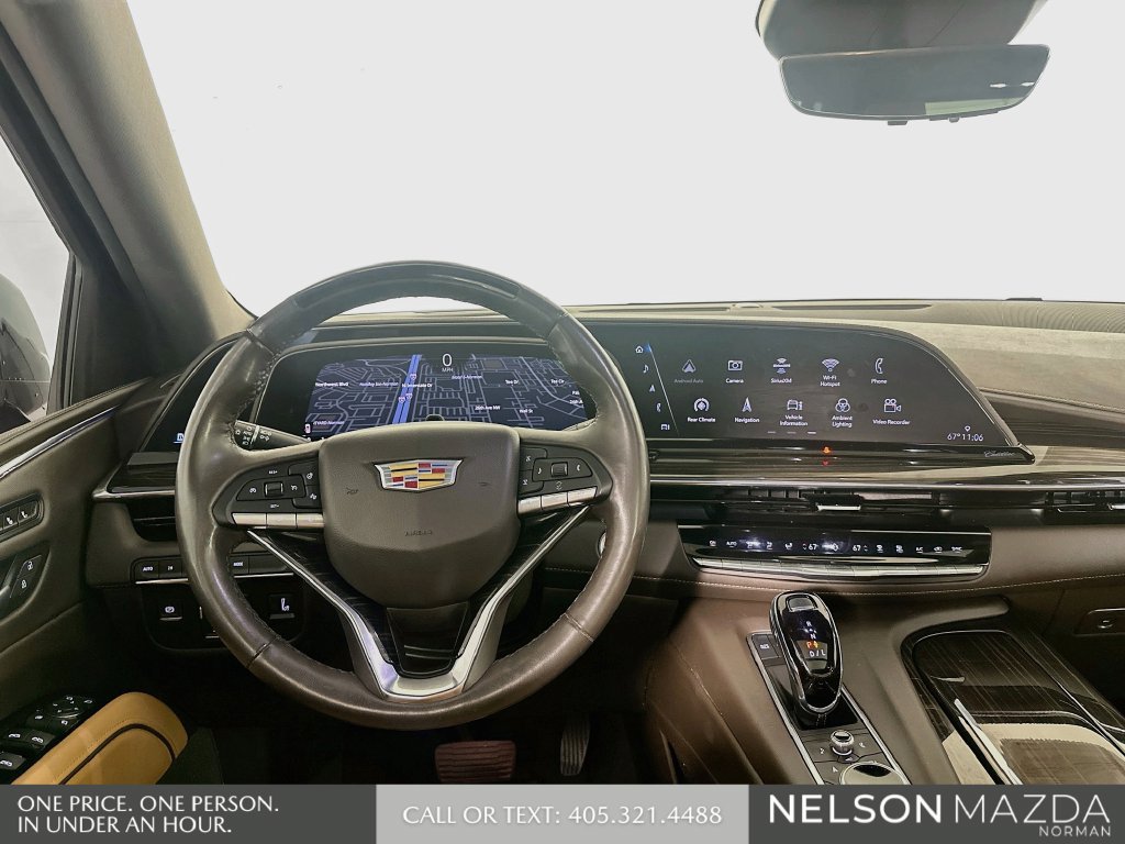 Used 2024 Cadillac Escalade ESV Sport w/ LPO, ONYX Package AWD/4WD image 26