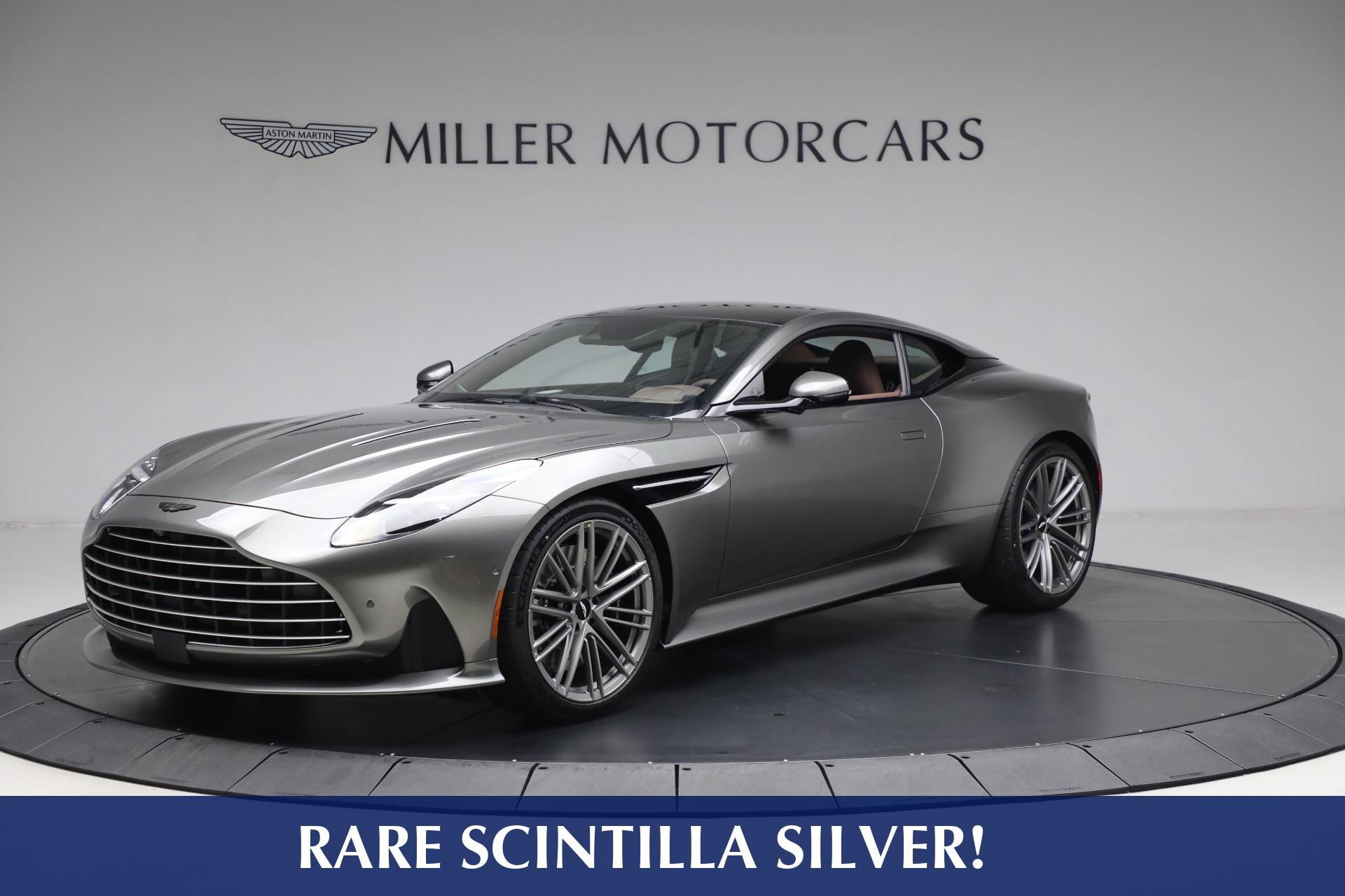 Used 2025 Aston Martin DB12 Coupe RWD image 1