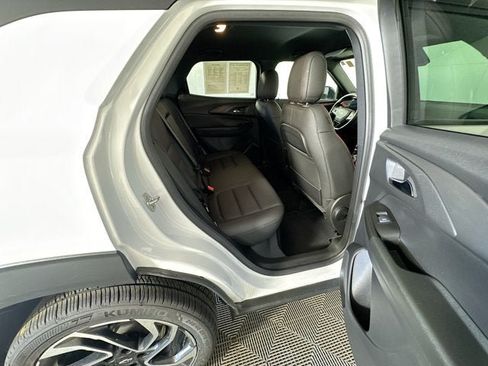 Used 2024 Chevrolet TrailBlazer RS w/ Convenience Package AWD/4WD image 25