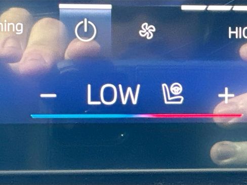 Used 2024 BMW X5 sDrive40i image 21