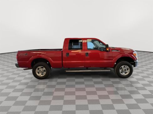 Used 2013 Ford F250 XLT w/ XLT Interior Pkg image 6