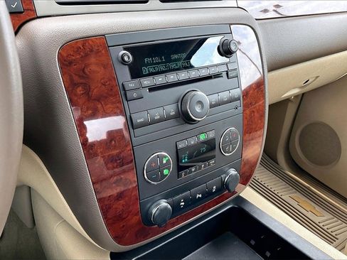 Used 2013 Chevrolet Silverado 1500 LTZ w/ LTZ White Diamond Edition image 24