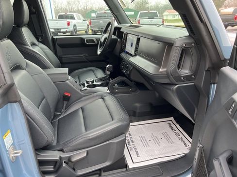 New 2025 Ford Bronco Badlands image 11