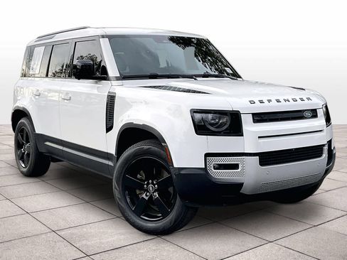 Used 2024 Land Rover Defender 110 S image 2