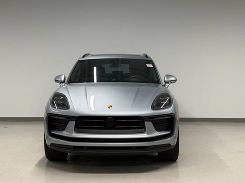 Certified 2026 Porsche Macan w/ Premium Package Plus AWD/4WD image 9