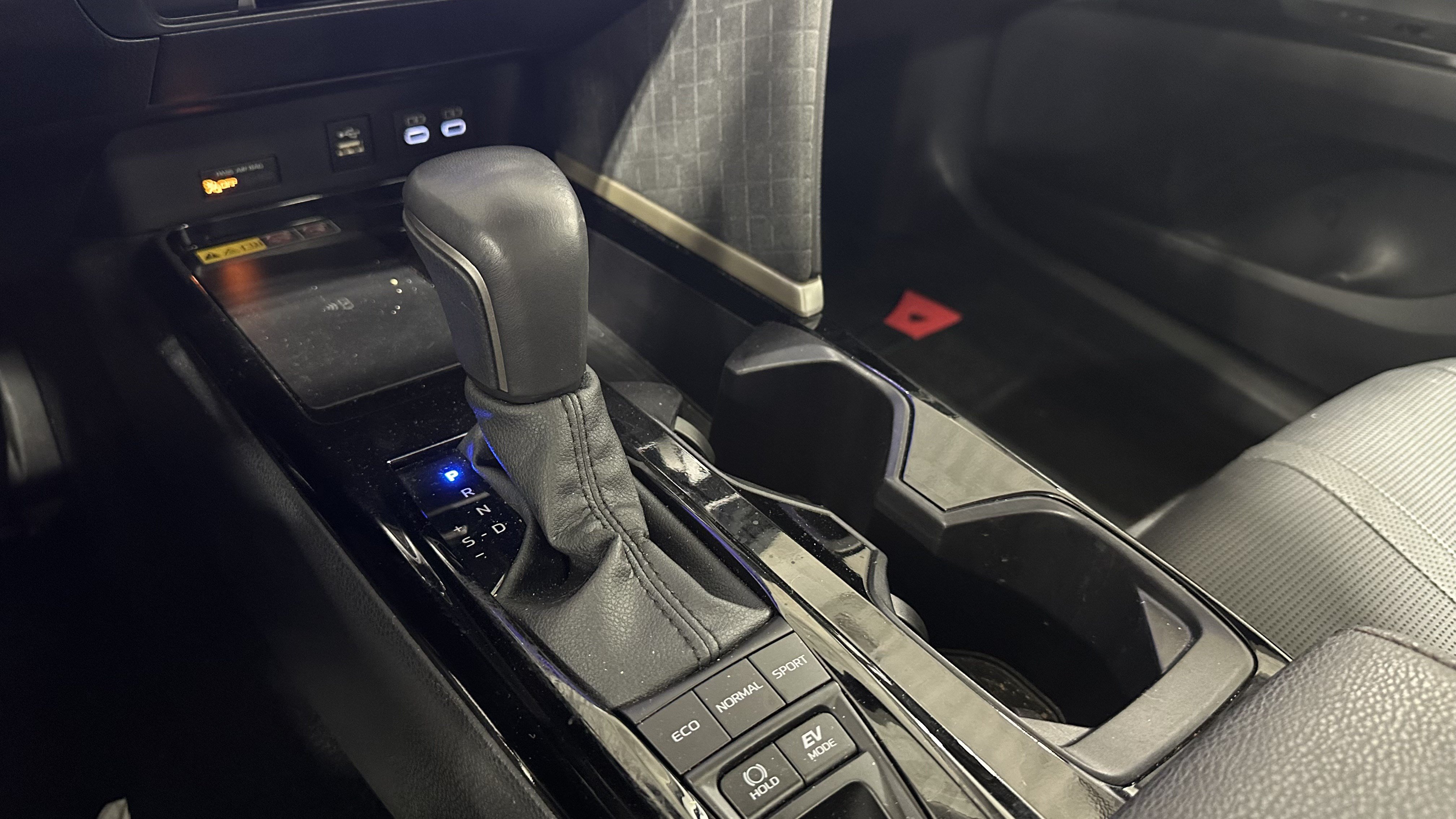Used 2026 Toyota Camry XLE FWD image 27
