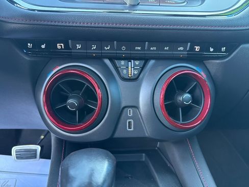 Used 2021 Chevrolet Blazer RS w/ Enhanced Convenience Package image 23