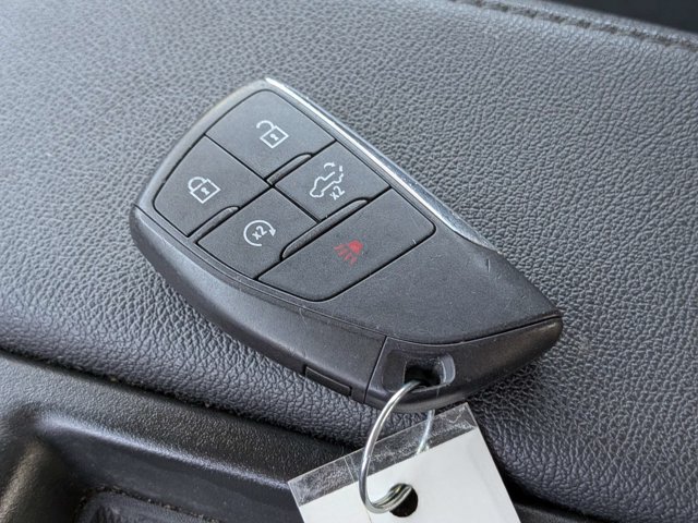 Used 2025 Chevrolet Silverado 1500 LT AWD/4WD image 26