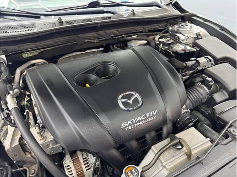 Used 2018 MAZDA MAZDA3 Sport FWD image 21