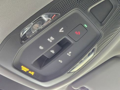 Certified 2025 Audi Q5 Prestige image 33