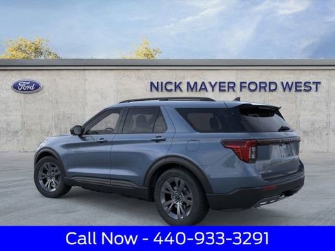New 2026 Ford Explorer Active w/ Active Comfort Package image 5