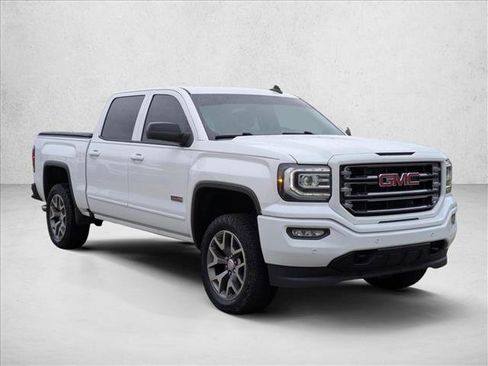 Used 2018 GMC Sierra 1500 SLT AWD/4WD image 3