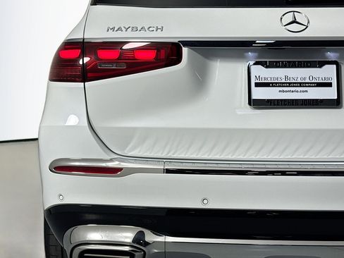 New 2026 Mercedes-Benz Maybach GLS 600 4MATIC image 17
