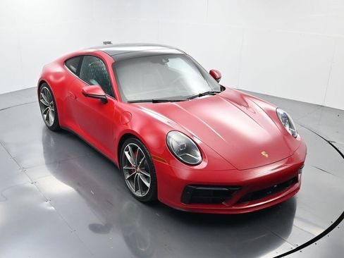 Used 2024 Porsche 911 Carrera 4S w/ Sport Package image 41