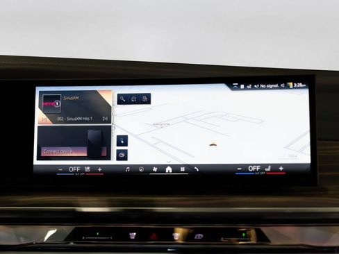 Used 2025 BMW i7 xDrive60 AWD/4WD image 51