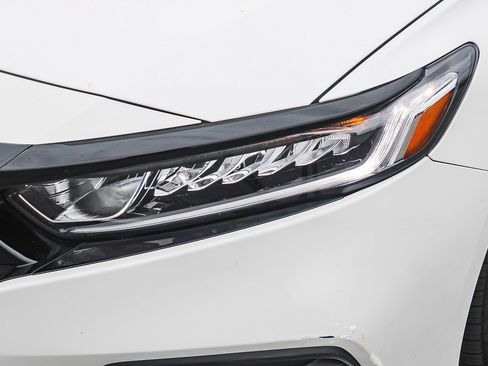 Used 2020 Honda Accord LX image 5