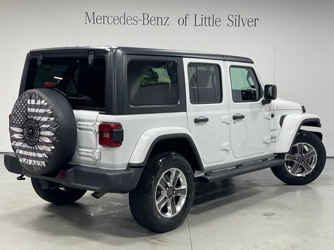 Used 2019 Jeep Wrangler Unlimited Sahara AWD/4WD image 6