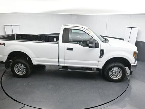 Used 2018 Ford F250 XL w/ Power Equipment Group AWD/4WD image 20