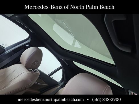 Used 2022 Mercedes-Benz E 350 Sedan image 9