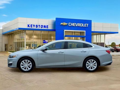 Used 2024 Chevrolet Malibu LT FWD image 4