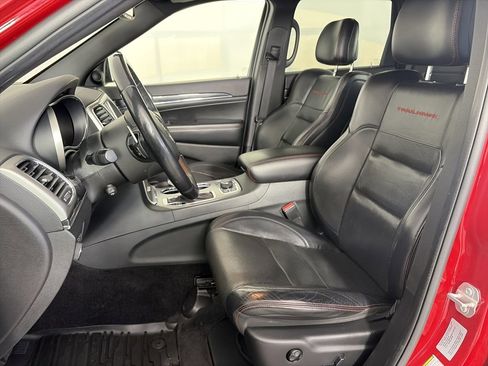 Used 2017 Jeep Grand Cherokee Trailhawk w/ Trailhawk Luxury Group image 11