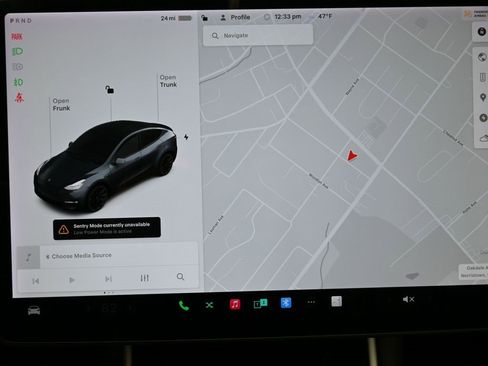 Used 2021 Tesla Model Y Long Range image 17