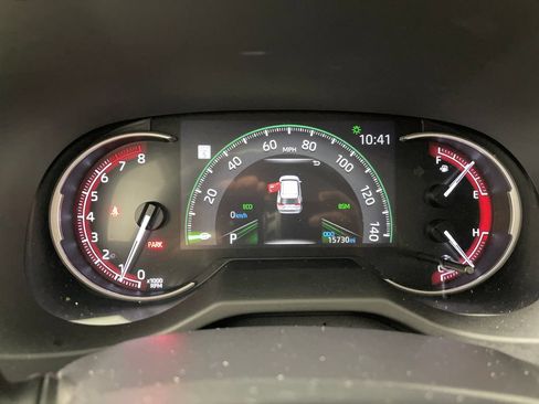 Certified 2025 Toyota RAV4 XLE FWD image 18