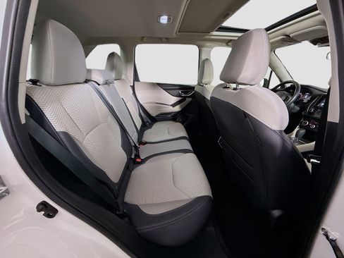 Used 2023 Subaru Forester Premium image 27