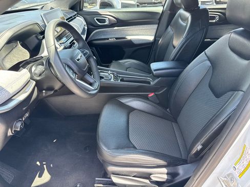 Certified 2024 Jeep Compass Latitude AWD/4WD image 25