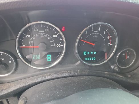Used 2011 Jeep Wrangler Rubicon w/ PWR Convenience Group AWD/4WD image 13