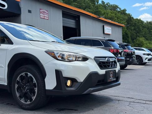 Used 2023 Subaru Crosstrek 2.0i Premium AWD/4WD image 39