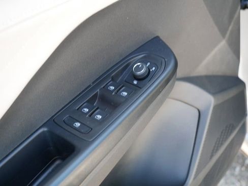 Certified 2025 Volkswagen Taos SEL image 16