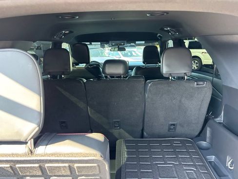 Used 2025 Ford Explorer ST-Line RWD image 12