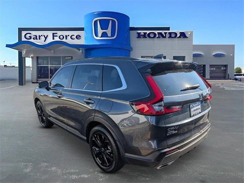 Used 2023 Honda CR-V Sport Touring image 3