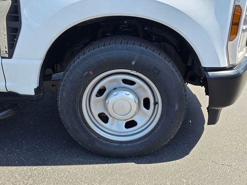 Used 2024 Ford F350 XL image 9