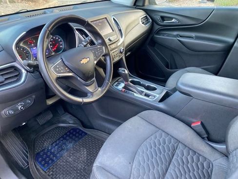 Used 2020 Chevrolet Equinox LT image 5