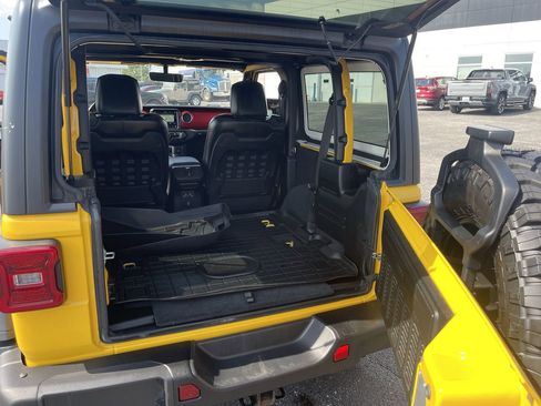 Used 2021 Jeep Wrangler Rubicon AWD/4WD image 24