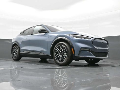 New 2024 Ford Mustang Mach-E Premium image 26