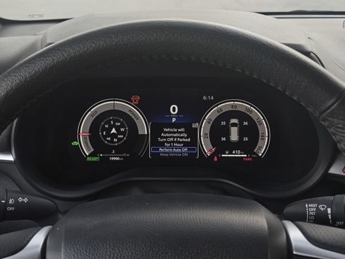 Used 2025 Toyota Sienna Limited image 20