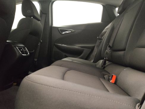 Used 2023 Chevrolet Malibu LT FWD image 18