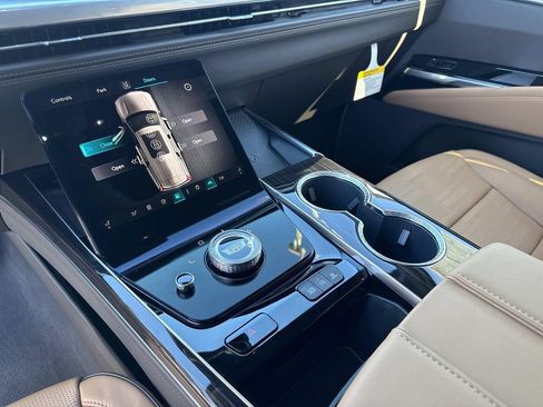 New 2026 Cadillac Escalade Luxury w/ Touring Package image 24